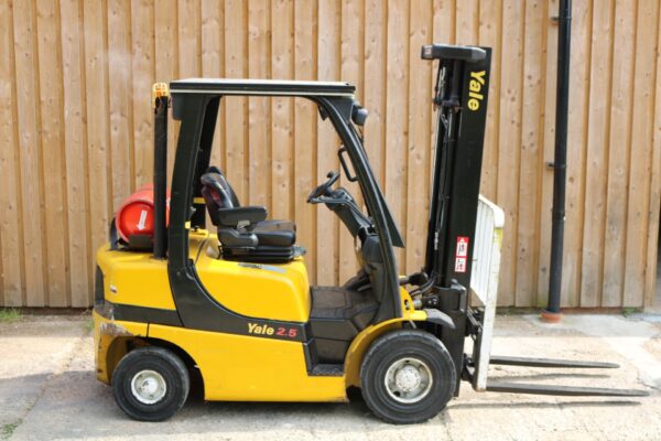Southern Forklift Services | Forklift Hire | Forklift Sales